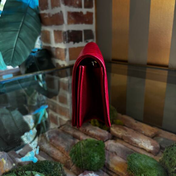 CHANEL Wallet on Chain WOC Red Calfskin Vintage Shoulder Bag ADI11216 - Picture 3 of 6